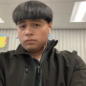 Meet your Posher, Alejandro